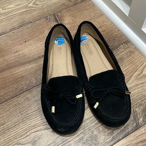 MK loafers like new